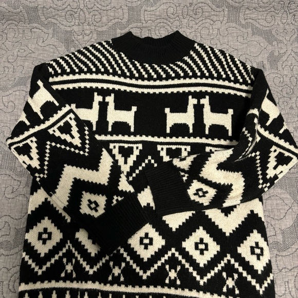 H&M Holiday Sweater Nordic Fair Isle Black and White Contrast Oversized - Picture 3 of 10